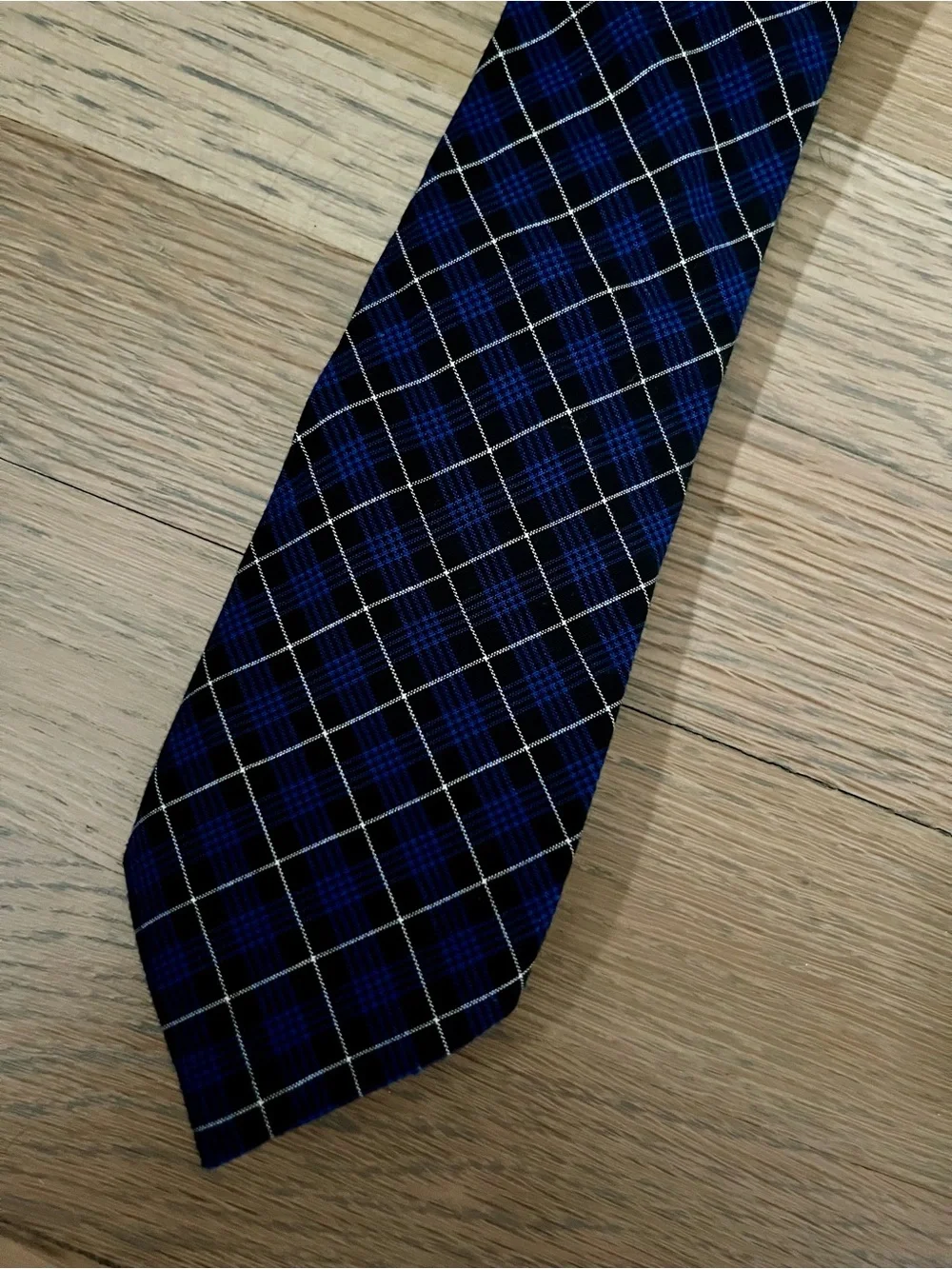 The Children’s Place Boys Plaid Poplin Tie. Color: DEEP SPACE. Size: 8-14.
